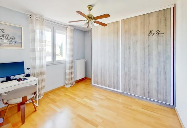 À vendre – Villa Kaufman & Broad avec véranda haut de gamme – 190 m² – Grand jardin paysager – 77600 Bussy-Saint-Georges