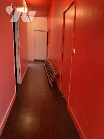 Loft 108m² avec garage et studio loué