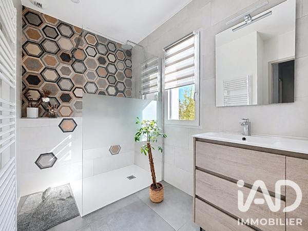 Maison à vendre 5 pièces 124 m² Bernis