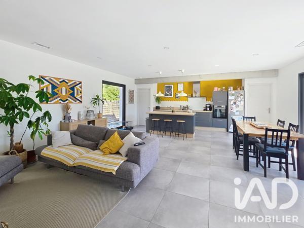 Maison à vendre 5 pièces 124 m² Bernis