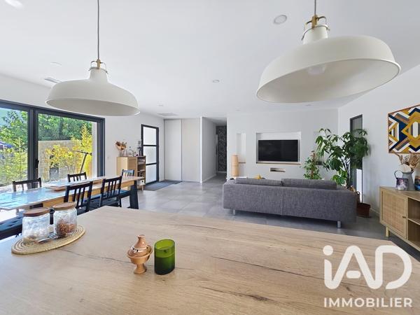 Maison à vendre 5 pièces 124 m² Bernis