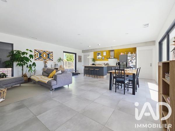 Maison à vendre 5 pièces 124 m² Bernis