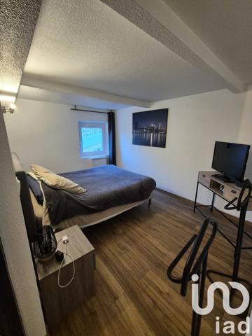 Appartement 4 pièces de 75 m² à Saint-Jeoire-Prieuré (73190)