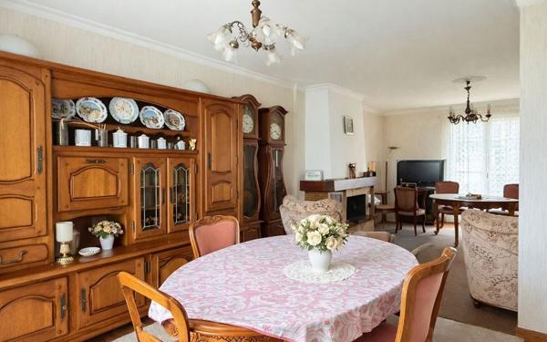 Maison à vendre    4 pièces • 83,58 m2 Jouy-le-Châtel