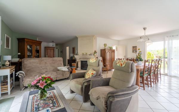 Maison à vendre    6 pièces •  Gujan-Mestras