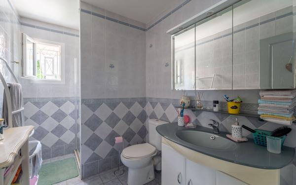 Maison à vendre    6 pièces •  Gujan-Mestras