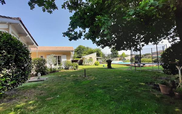 Maison à vendre    6 pièces •  Gujan-Mestras