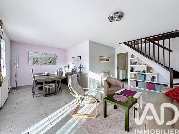 Maison à vendre 5 pièces 110 m² Vert-Saint-Denis