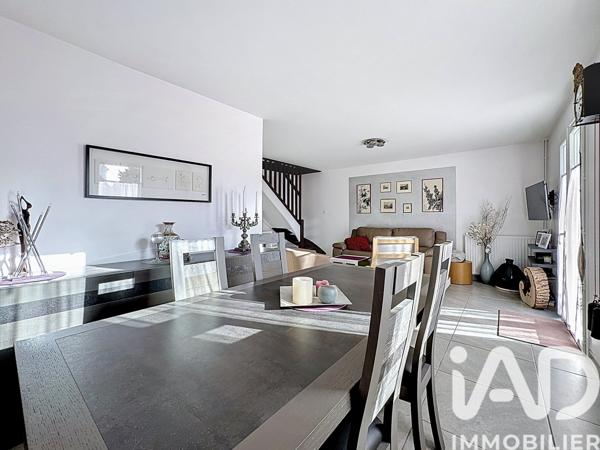 Maison à vendre 5 pièces 110 m² Vert-Saint-Denis