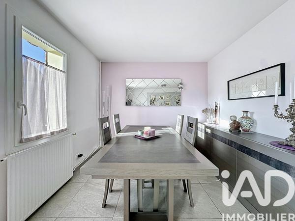 Maison à vendre 5 pièces 110 m² Vert-Saint-Denis