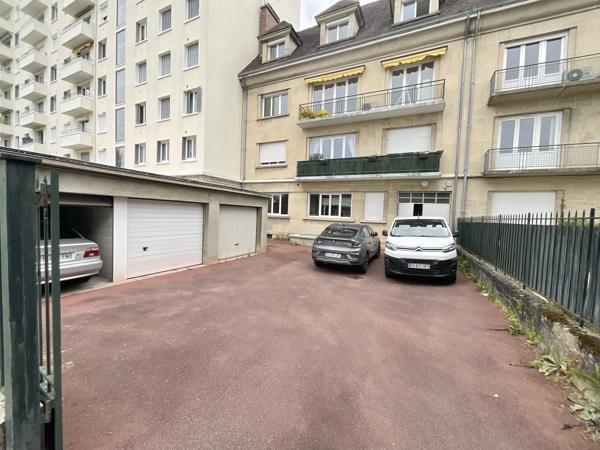 Immeuble de Rapport,  dont 1 Local Pro, 2 Logements , 3 Garages