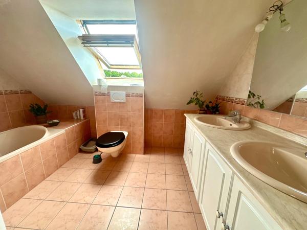 Maison à vendre 5 pièces  (56)
