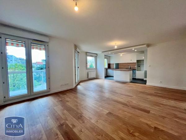 Appartement à louer 4 pièces 102m² Lyon 8e Arrondissement (69008)