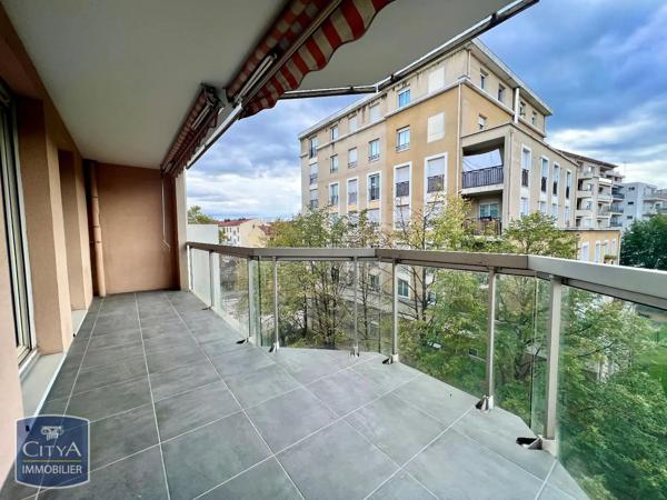 Appartement à louer 4 pièces 102m² Lyon 8e Arrondissement (69008)