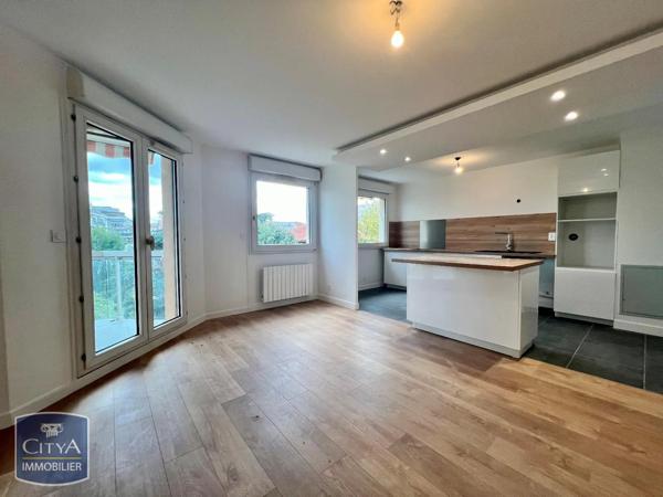 Appartement à louer 4 pièces 102m² Lyon 8e Arrondissement (69008)