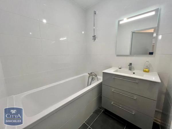 Appartement à louer 4 pièces 102m² Lyon 8e Arrondissement (69008)