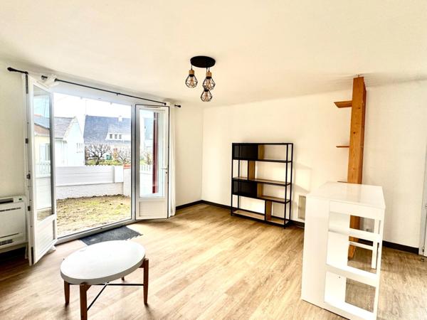 LE POULIGUEN-APPARTEMENT T2 DE 37M2-UNE PLACE DE PARKING-PROCHE COMMERCE A PIED- AU CALME