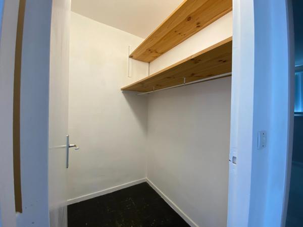 Appartement à vendre - 2 CHAMBRES (POSSIBLE 3) - PLEIN CENTRE SAINT CYR SUR LOIRE