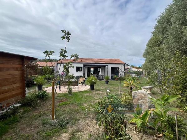 Vente                                                      Maison
                        
                     4 pièces                      69 m2                     à Saint-Jean-de-Monts