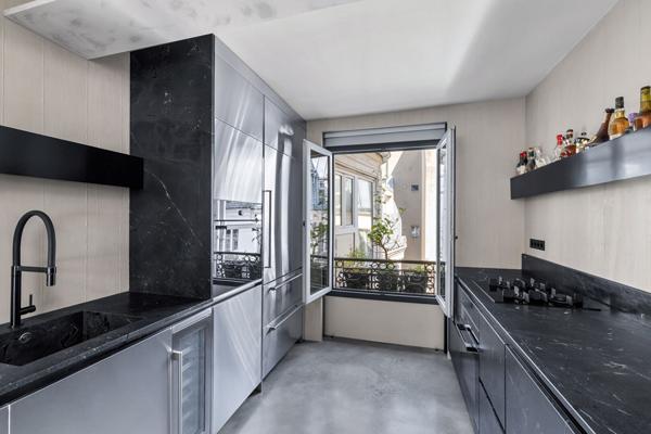 Au coeur de Paris - Appartement d'exception climatisé avec terrasse de plain-pied - PARIS