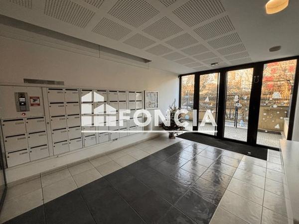Location Appartement 3 pièces 71.6 m² - 2/4 RUE YVONNE DE GAULLE Asnieres-sur-seine 92600