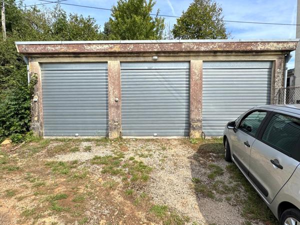 Bâtiment insolite 350 m²