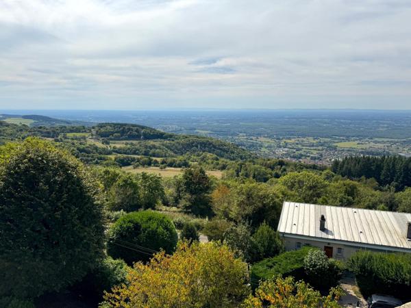 Bâtiment insolite 350 m²