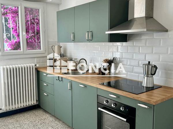 Location Maison 4 pièces 119.7 m² - 124 avenue du Général LECLERC Villeneuve Les Avignon 30400