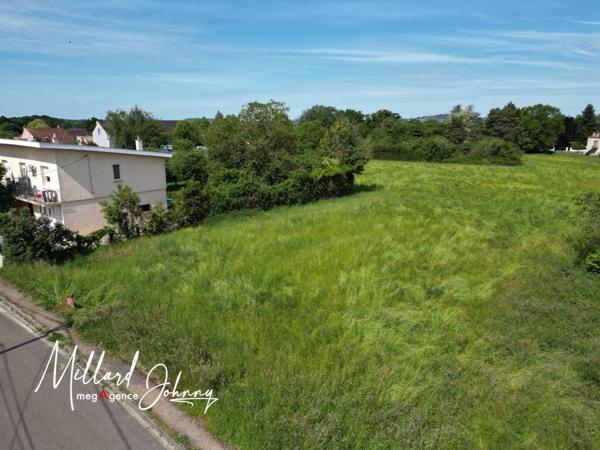 Terrain à SAINT-VALLIER, 71230 - 1113m²