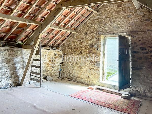 Maison+Boxes / BACILLY-LOLIF/ nombreux bâtiments
