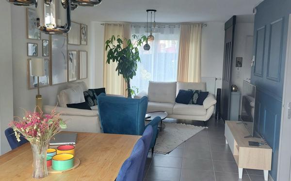 Maison à vendre    6 pièces •  Boussy-Saint-Antoine