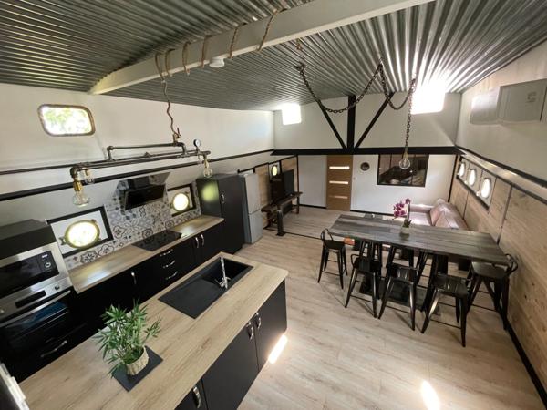 SUPERBE MAISON 6 PIÈCES 130 M2 SUR L'EAU