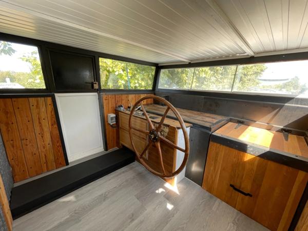 SUPERBE MAISON 6 PIÈCES 130 M2 SUR L'EAU