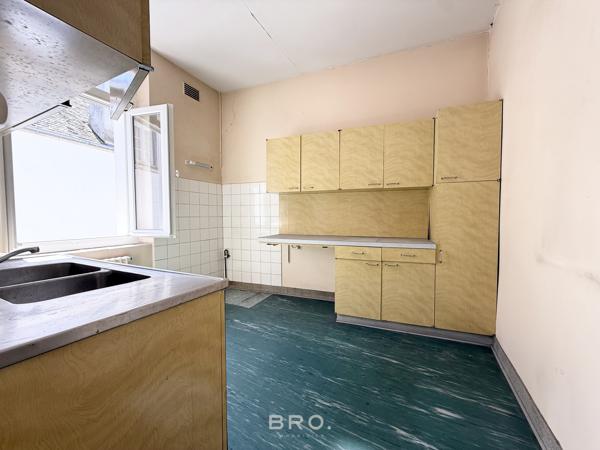 COCO BEACH – APPARTEMENT 85 M² DE CHARME À RÉINVENTER AU CŒUR DE CARNAC