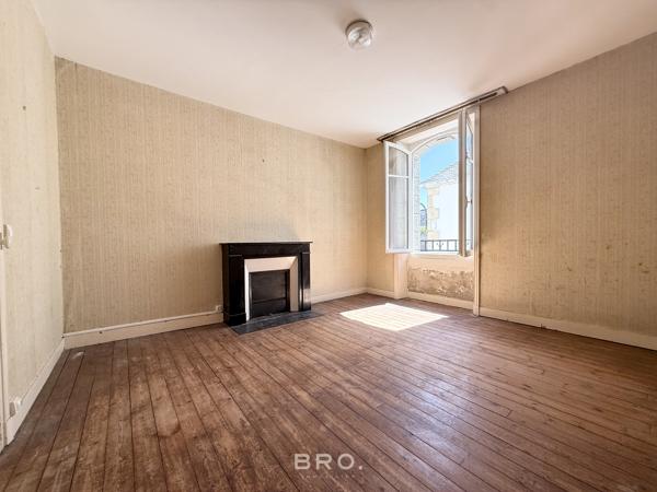 COCO BEACH – APPARTEMENT 85 M² DE CHARME À RÉINVENTER AU CŒUR DE CARNAC