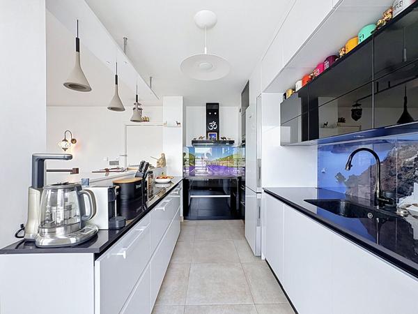Duplex 5 pièces à vendre à Suresnes - Dernier étage avec terrasse