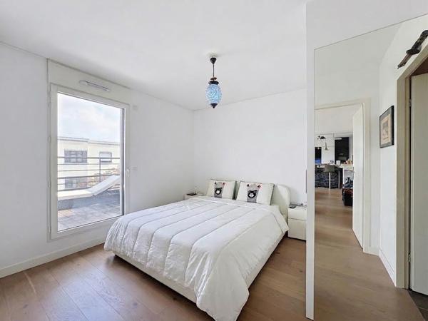 Duplex 5 pièces à vendre à Suresnes - Dernier étage avec terrasse