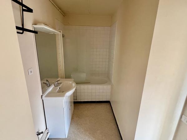 Appartement 2 pièce(s) 1 chambre(s) 41.8 m²