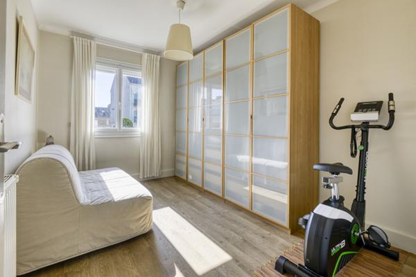 Appartement  6 pièce(s)  4 chambre(s)  120 m²