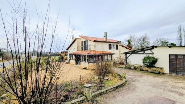 Maison à vendre |  Saint-Aigulin |  7 pièces | 155 m²