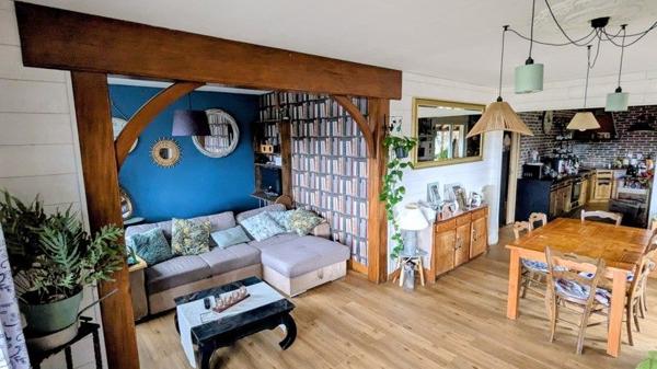 Maison à vendre |  Saint-Aigulin |  7 pièces | 155 m²