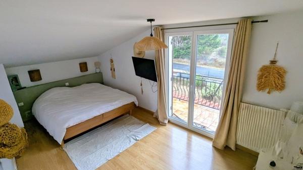 Maison à vendre |  Saint-Aigulin |  7 pièces | 155 m²