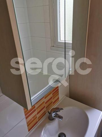 Location 2 Pieces 40 94550 Chevilly Larue 01 0777 01 0046