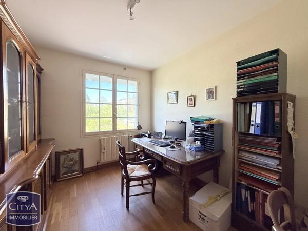 Maison à vendre 8 pièces 165m² Chinon (37500)