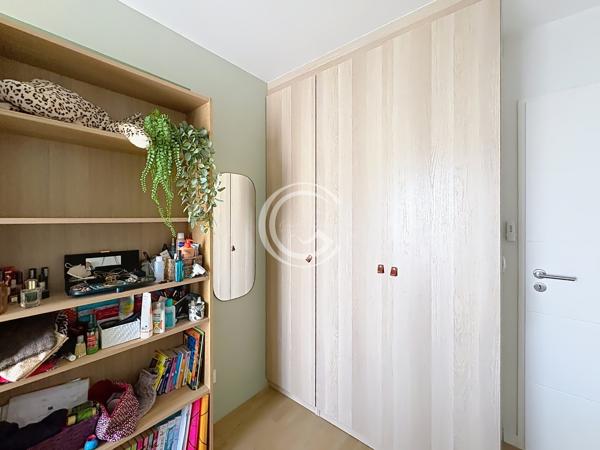 CHAMBRE MEUBLEE CHEZ UNE FAMILLE