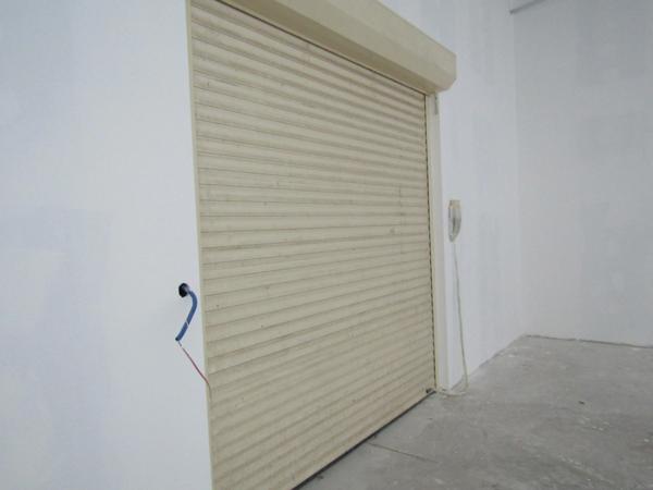 Local commercial refait à neuf de 465m²