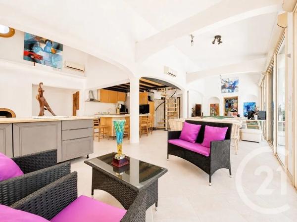 Maison à vendre  5 pièces - 198,35 m 2   VILLENEUVE LOUBET  - 06