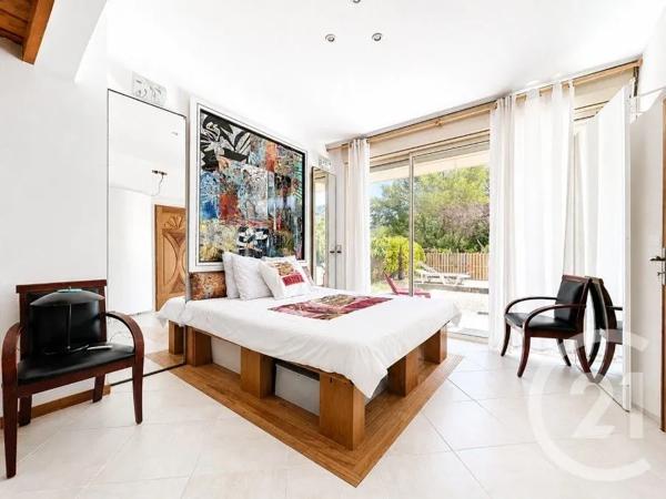 Maison à vendre  5 pièces - 198,35 m 2   VILLENEUVE LOUBET  - 06