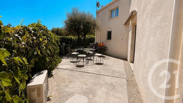 Maison à vendre  5 pièces - 198,35 m 2   VILLENEUVE LOUBET  - 06