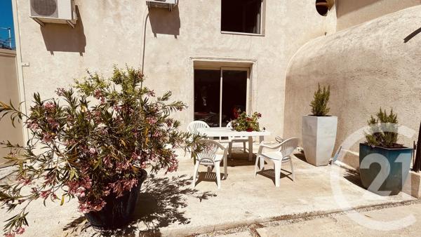 Maison à vendre  5 pièces - 198,35 m 2   VILLENEUVE LOUBET  - 06
